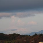 暖かな雨後の富士山