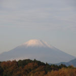 二段雪化粧の富士山