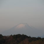 冠雪の少ない富士山